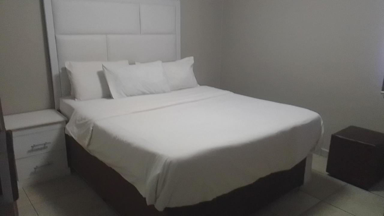 The Apartment On Katherine Street In Central Sandton Johannesbourg Extérieur photo
